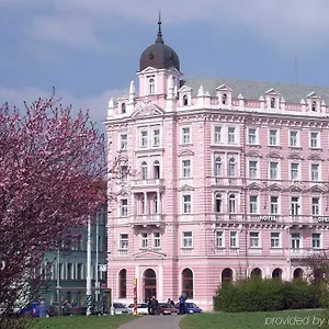 Opera 4* Prag